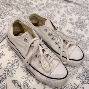 Women’s platform converse